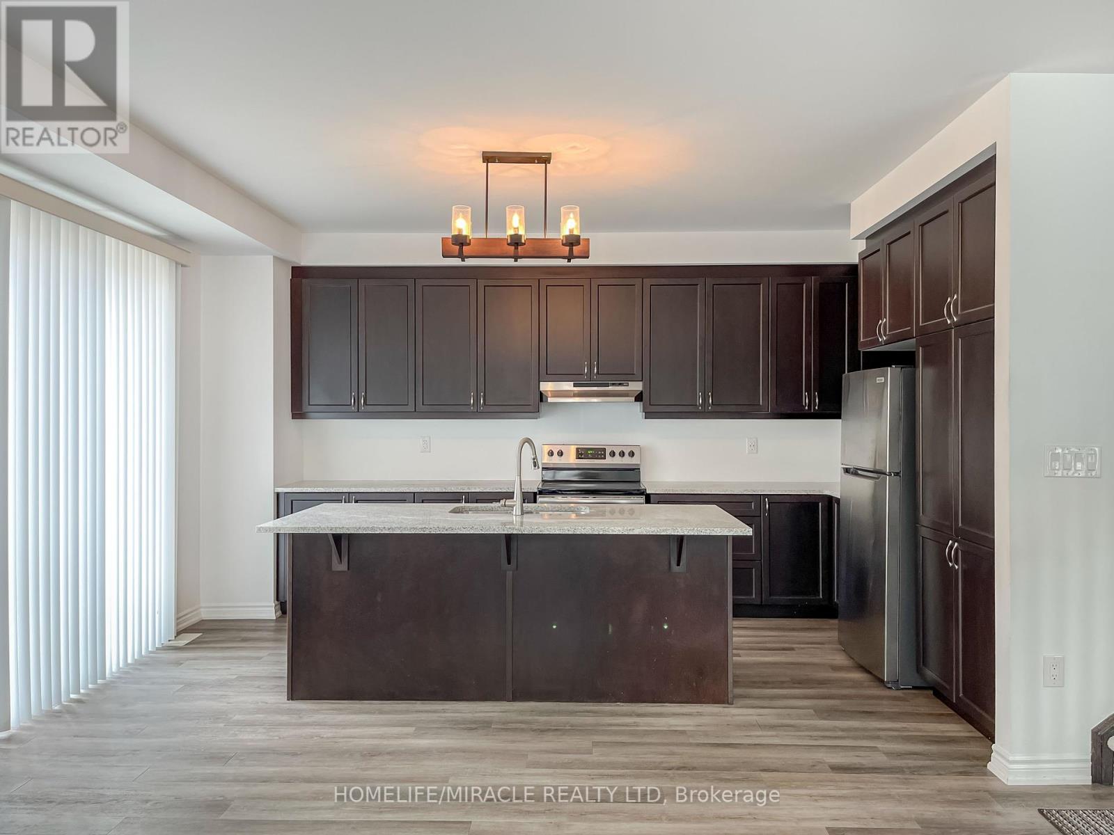 1270 Redbud Garden, Milton, Ontario  L9E 1R8 - Photo 12 - W12094345