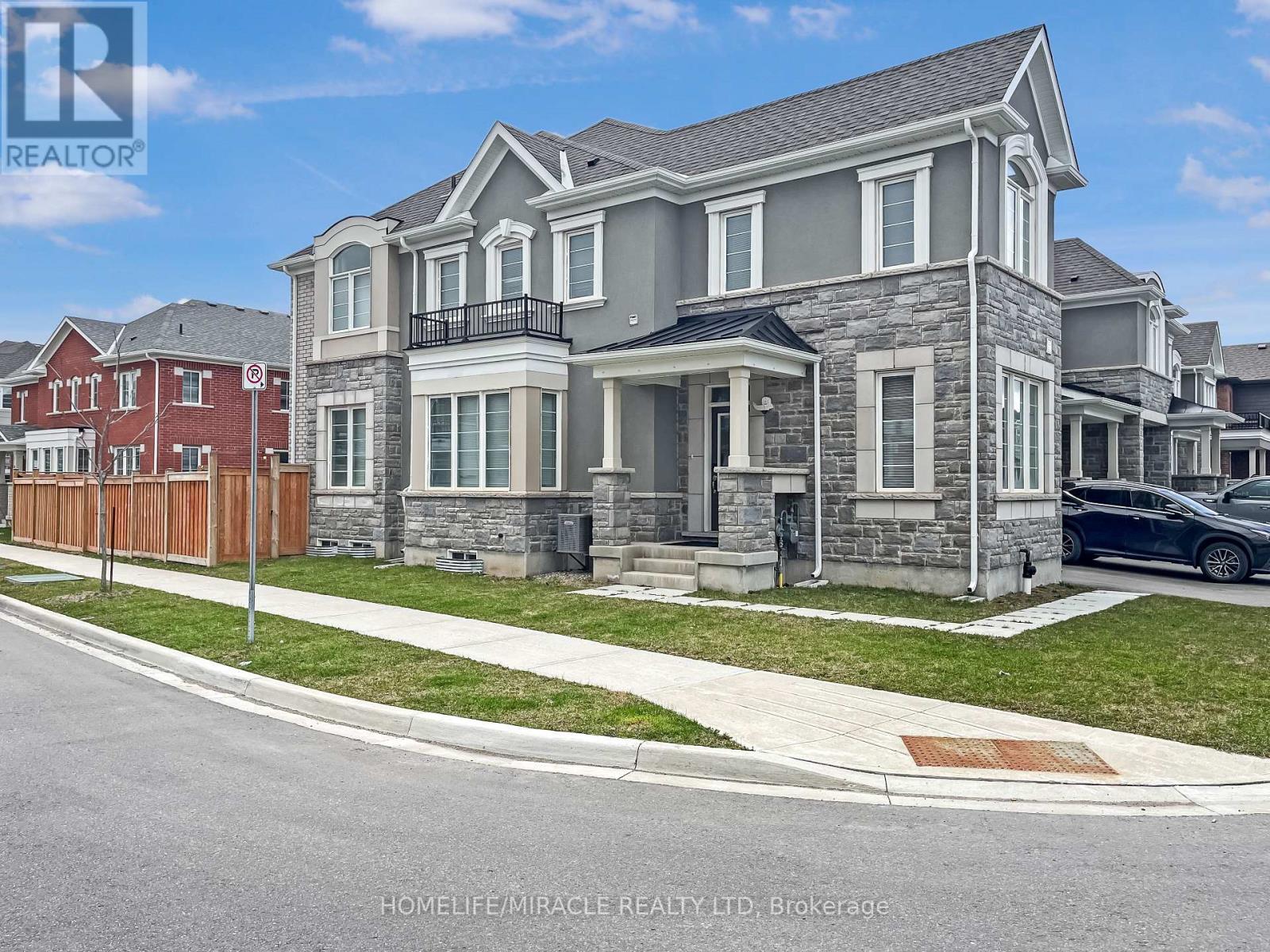 1270 Redbud Garden, Milton, Ontario  L9E 1R8 - Photo 2 - W12094345