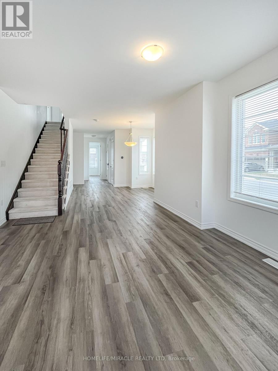1270 Redbud Garden, Milton, Ontario  L9E 1R8 - Photo 5 - W12094345