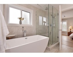 15448 RUSSELL AVENUE, White Rock property photo listing R2985494 for sale