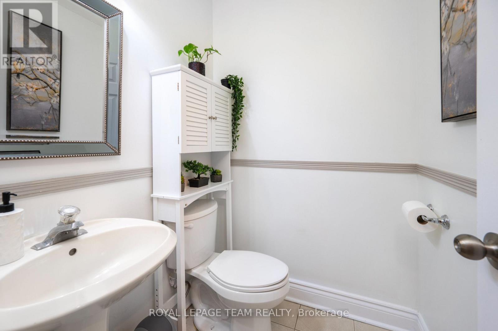 53 Havenhurst Crescent, Ottawa, Ontario  K1T 3E8 - Photo 14 - X12097454