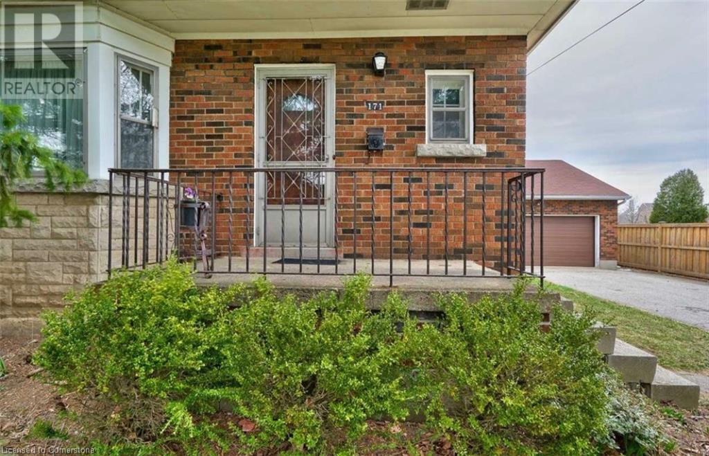 Property at 171 STONE CHURCH Road E image 1