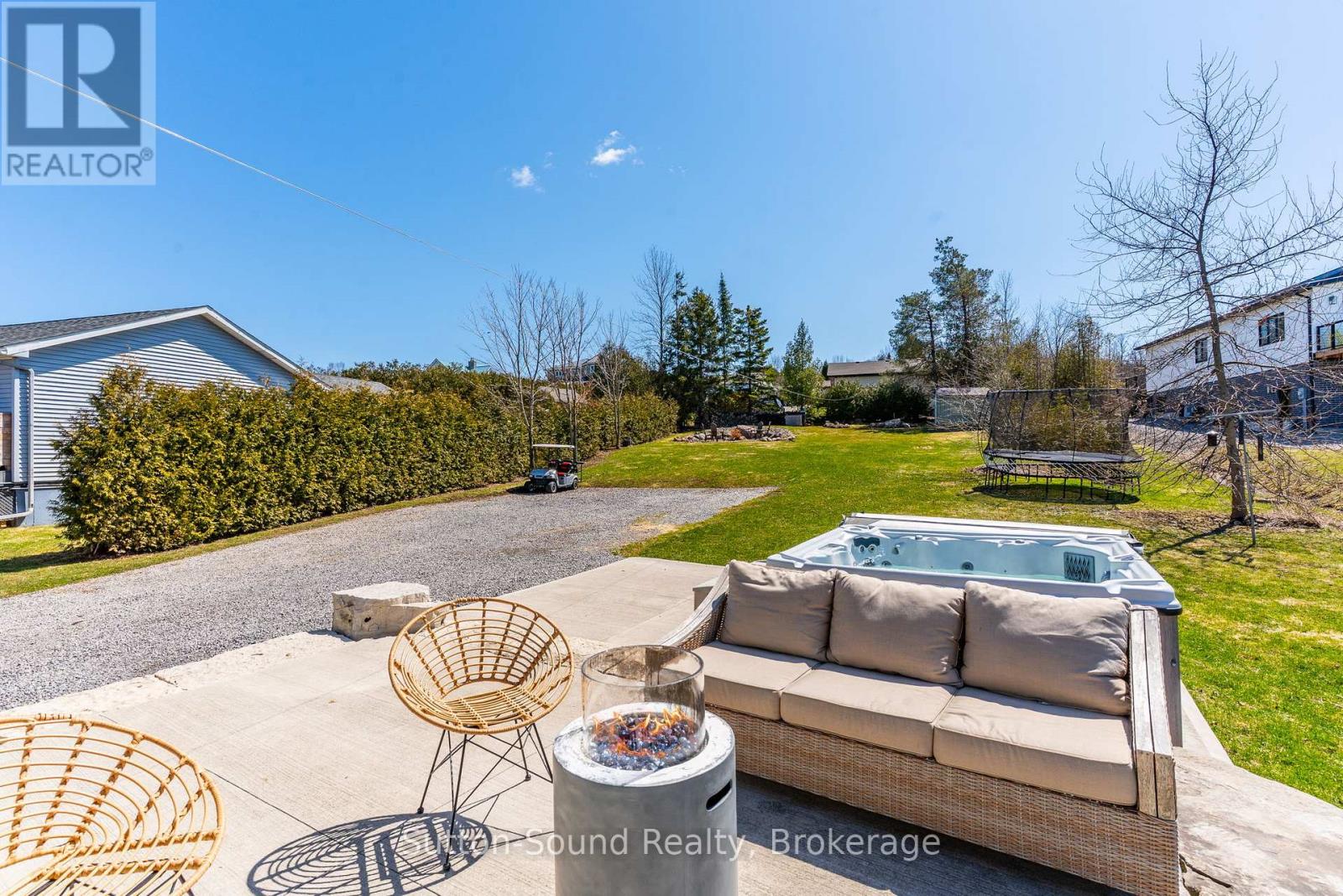 146 Sunset Boulevard, Georgian Bluffs, Ontario  N0H 2T0 - Photo 28 - X12097464