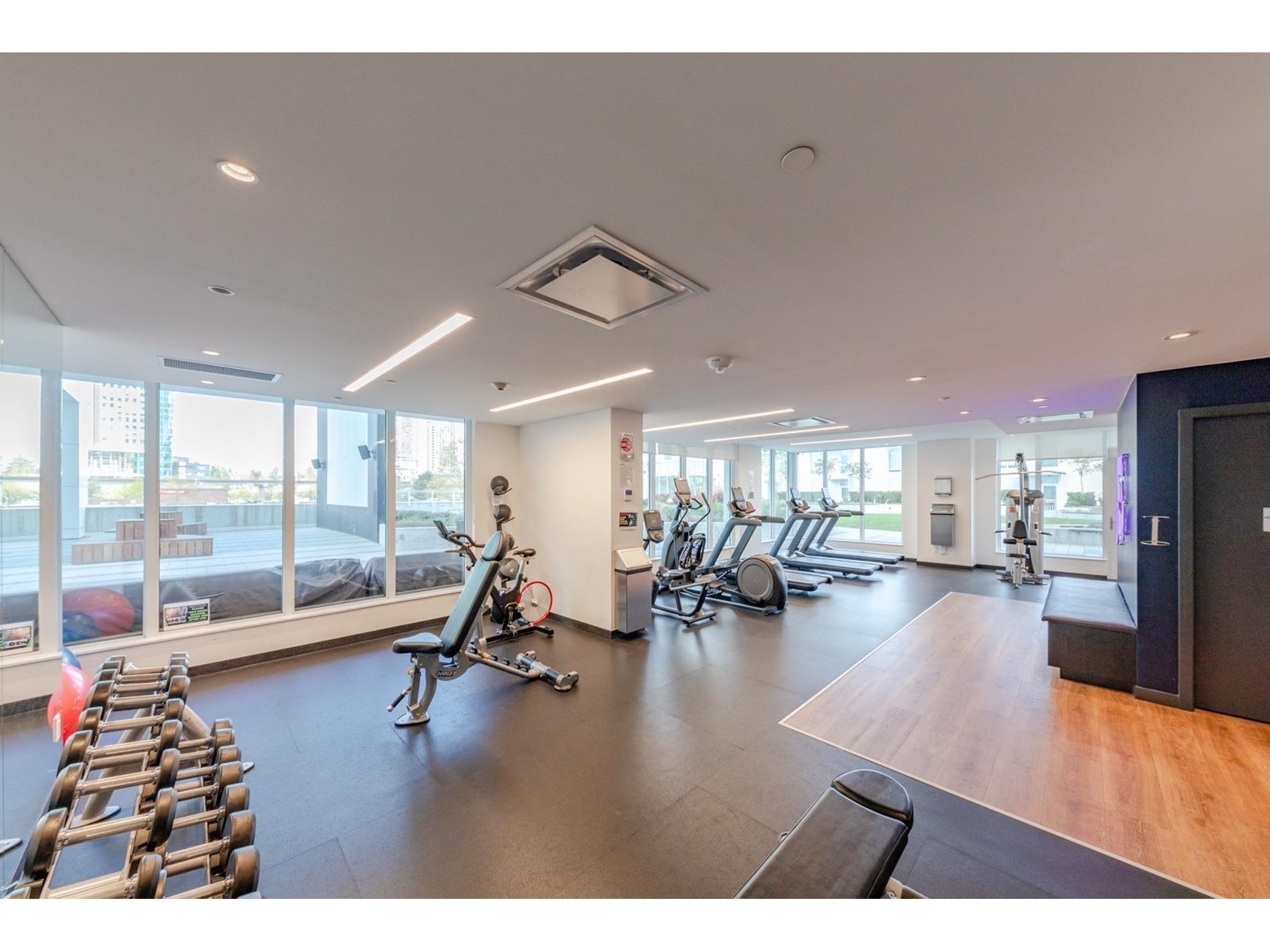 Th205 10225 Whalley Boulevard, Surrey, British Columbia V3T 0S2 - Photo 19 - R2993105