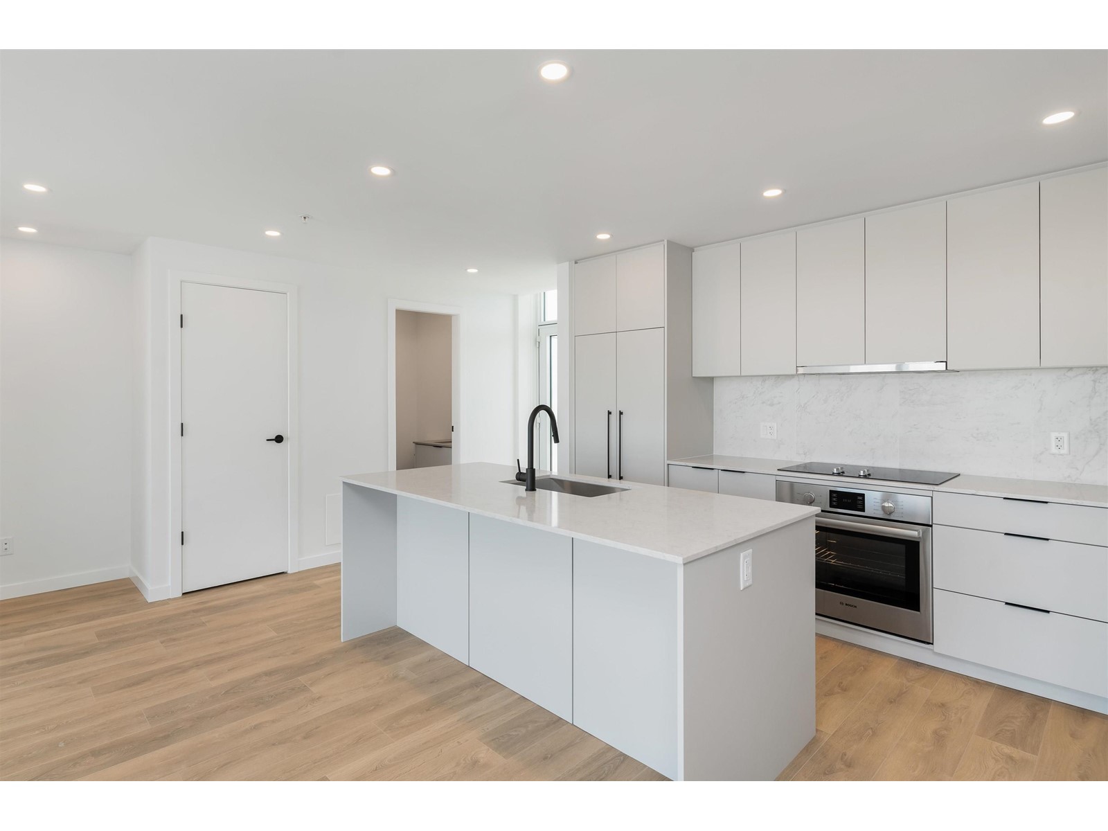 Property at TH205 10225 WHALLEY BOULEVARD image 4