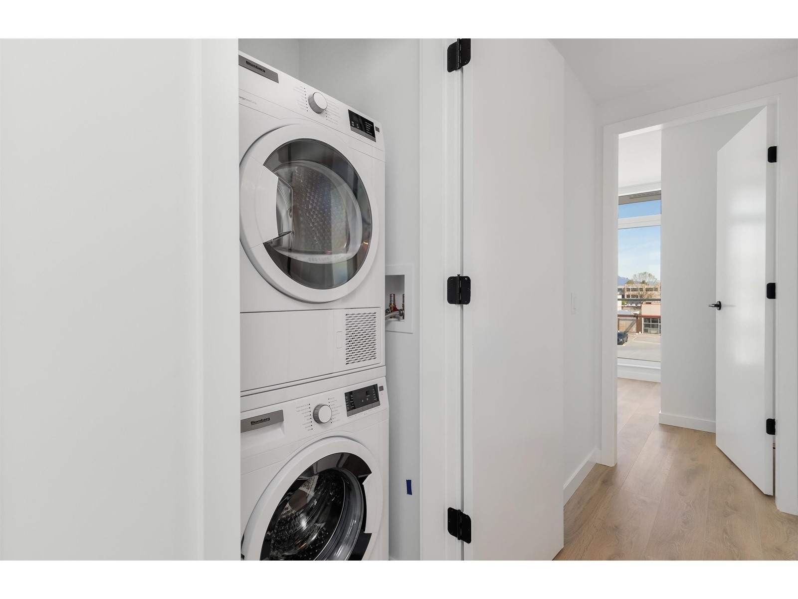 Th205 10225 Whalley Boulevard, Surrey, British Columbia V3T 0S2 - Photo 13 - R2993105