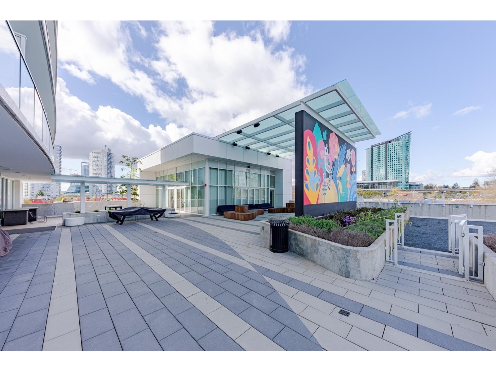 Th205 10225 Whalley Boulevard, Surrey, British Columbia V3T 0S2 - Photo 25 - R2993105