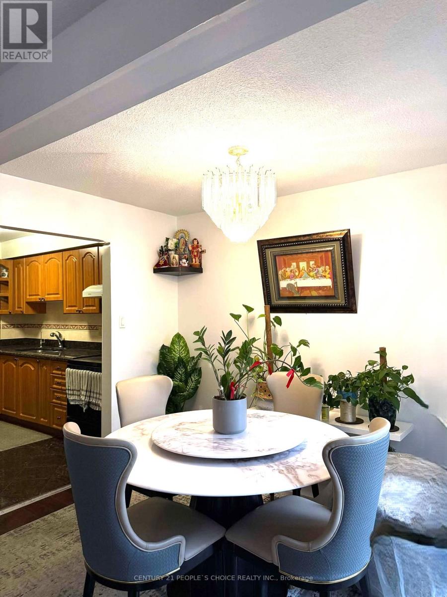 1 - 101 Dundalk Drive, Toronto, Ontario  M1P 4V1 - Photo 6 - E12097472