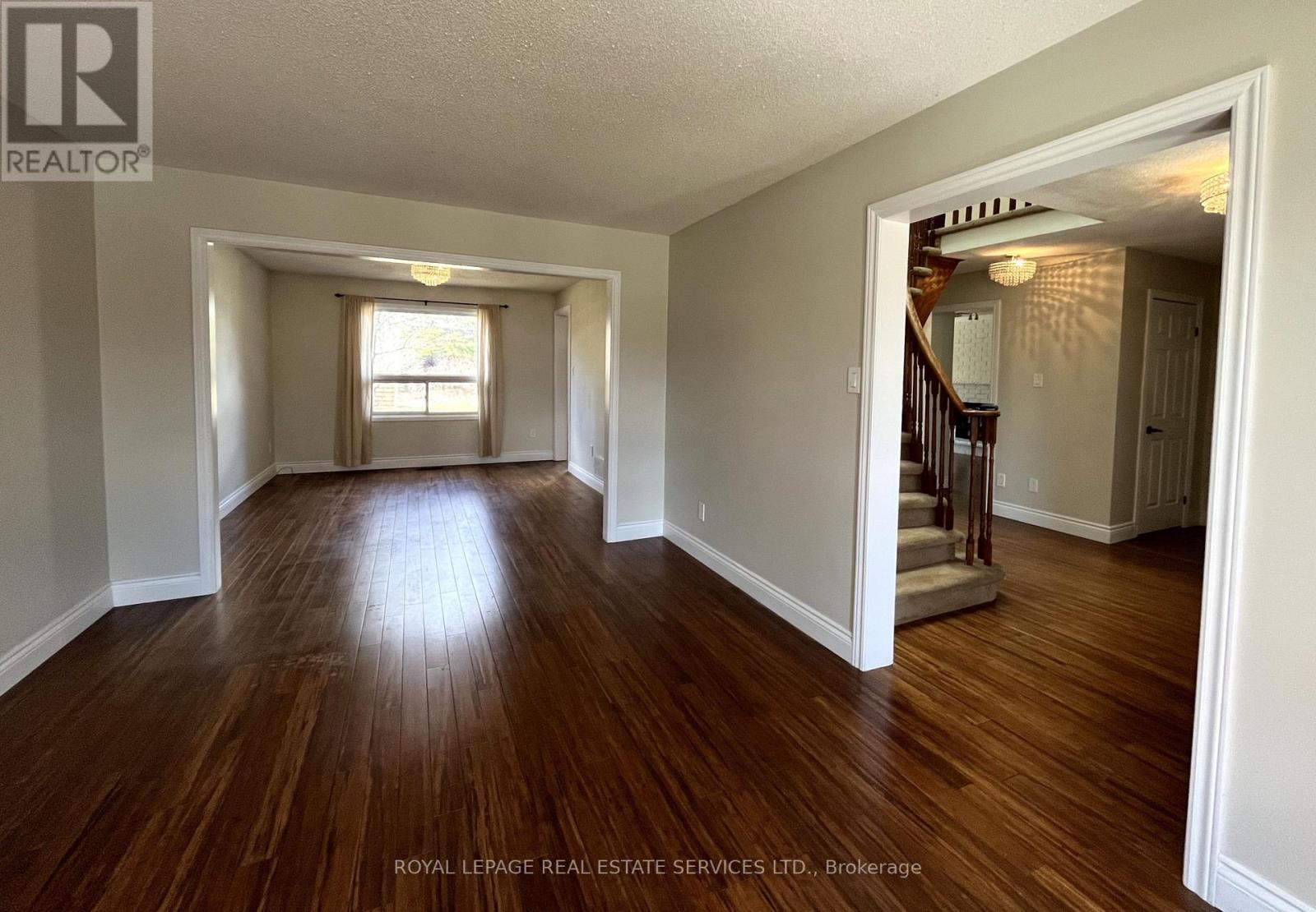79 Doris Crescent, Newmarket, Ontario  L3Y 7V5 - Photo 5 - N12097474