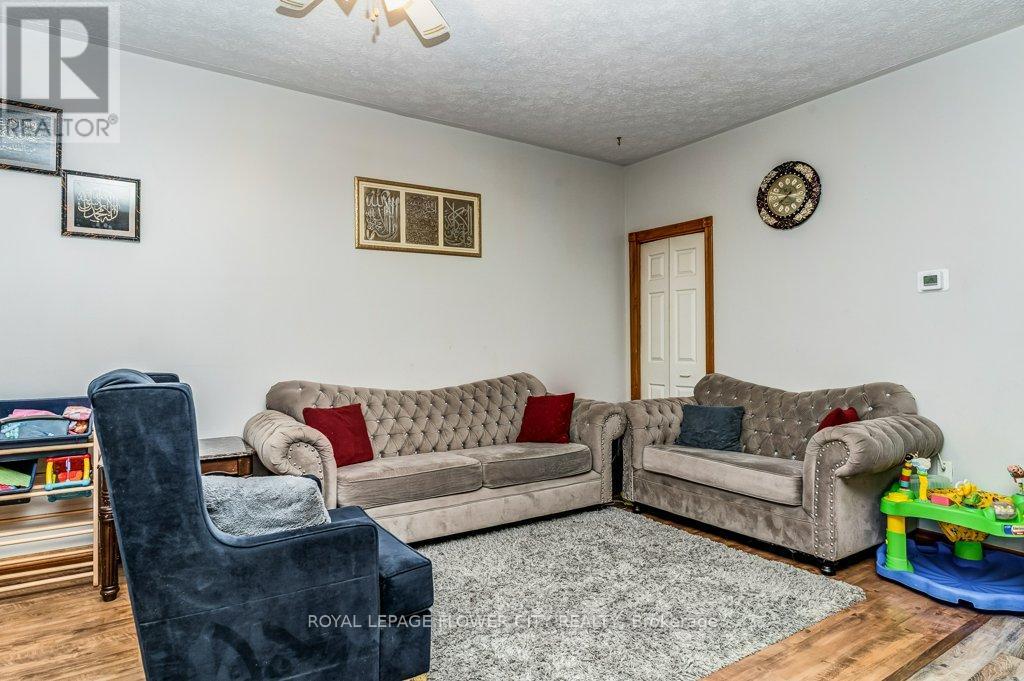 294-302 Josephine Street, North Huron, Ontario  N0G 2W0 - Photo 31 - X12097462