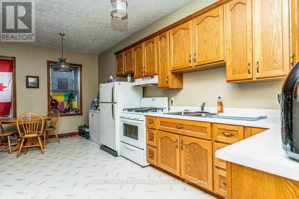 294-302 Josephine Street, North Huron, Ontario  N0G 2W0 - Photo 36 - X12097462