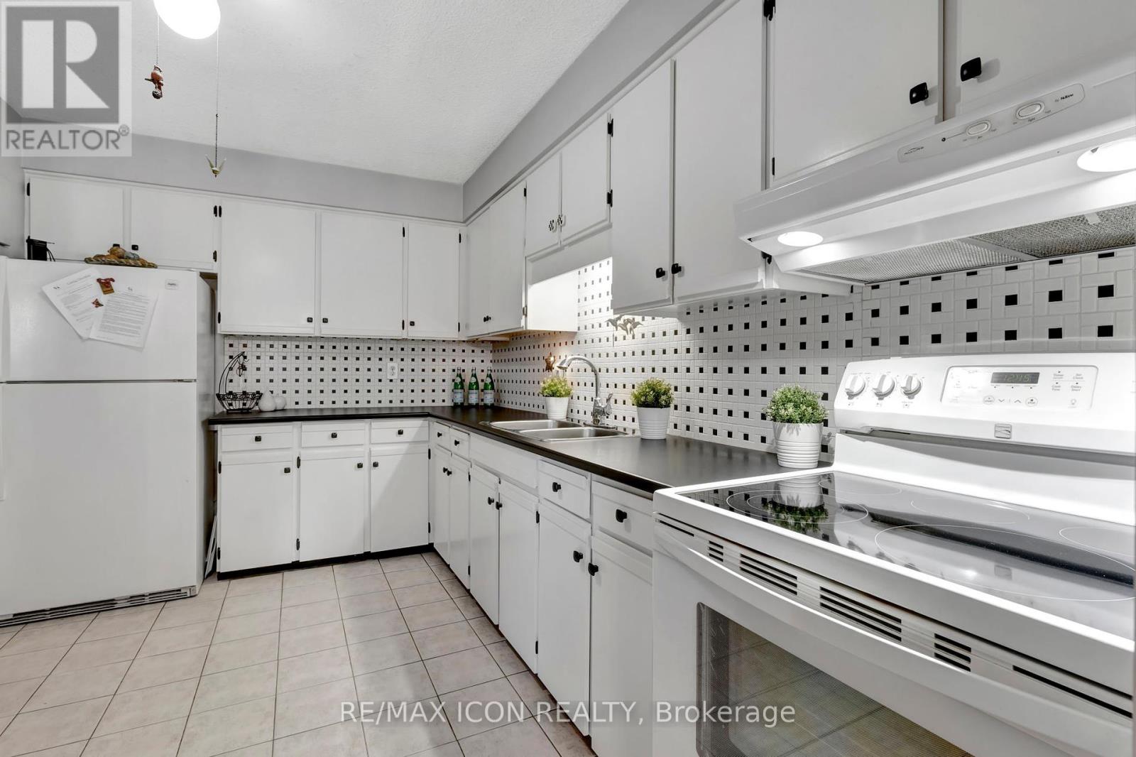 306 - 6 Shettleston Drive, Cambridge, Ontario  N3H 5E7 - Photo 16 - X12097479