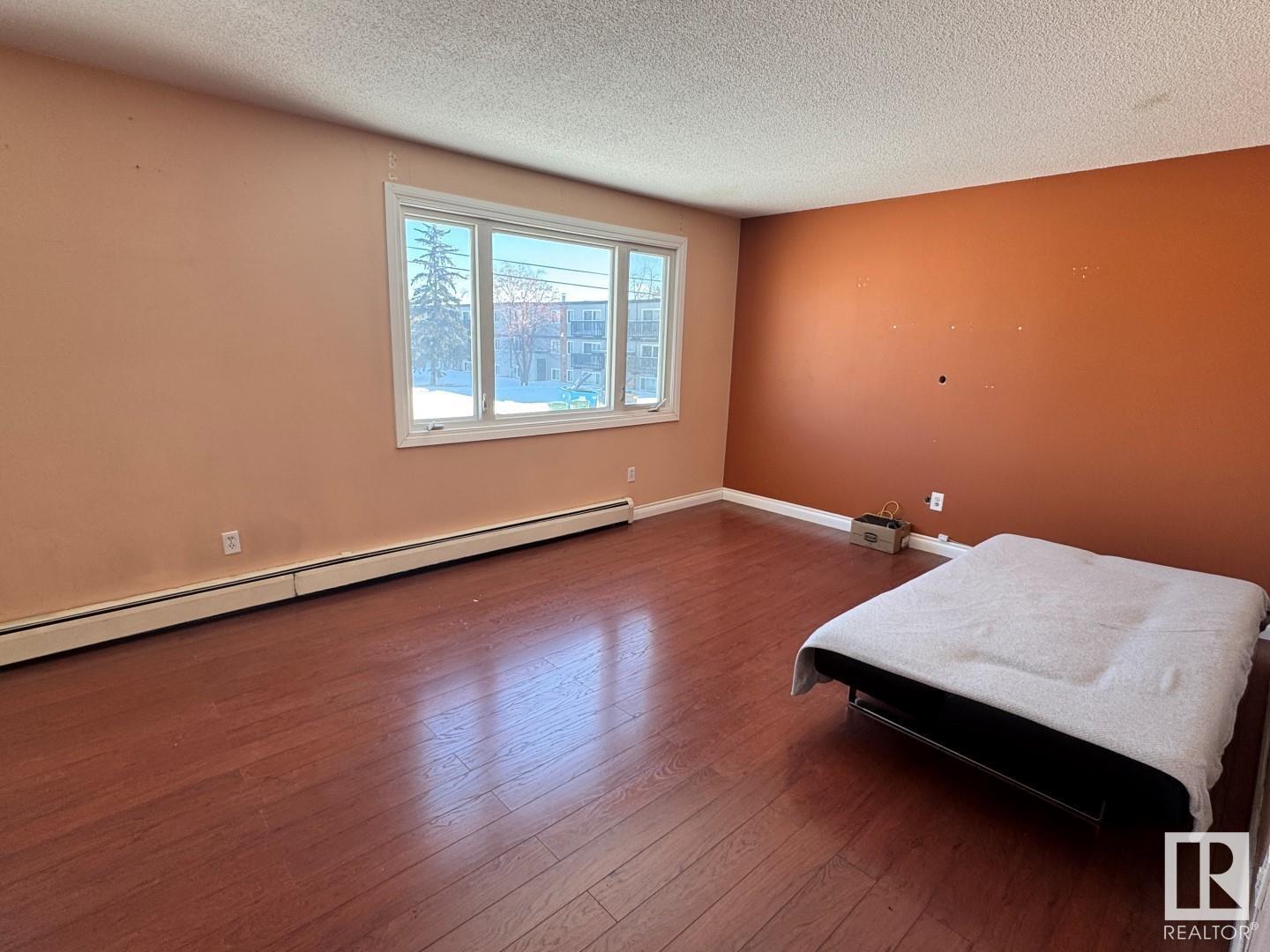 Property at #204 13035 69 ST NW image 3