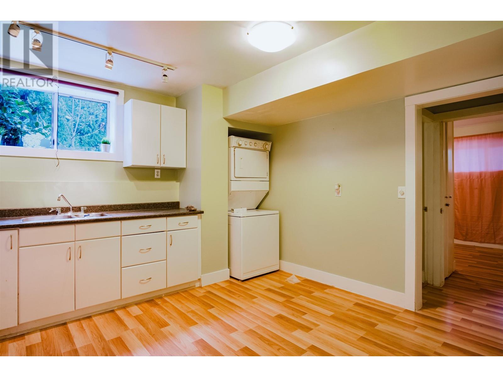 1648 Scarborough Crescent, Port Coquitlam, British Columbia  V3C 2R1 - Photo 25 - R2993082