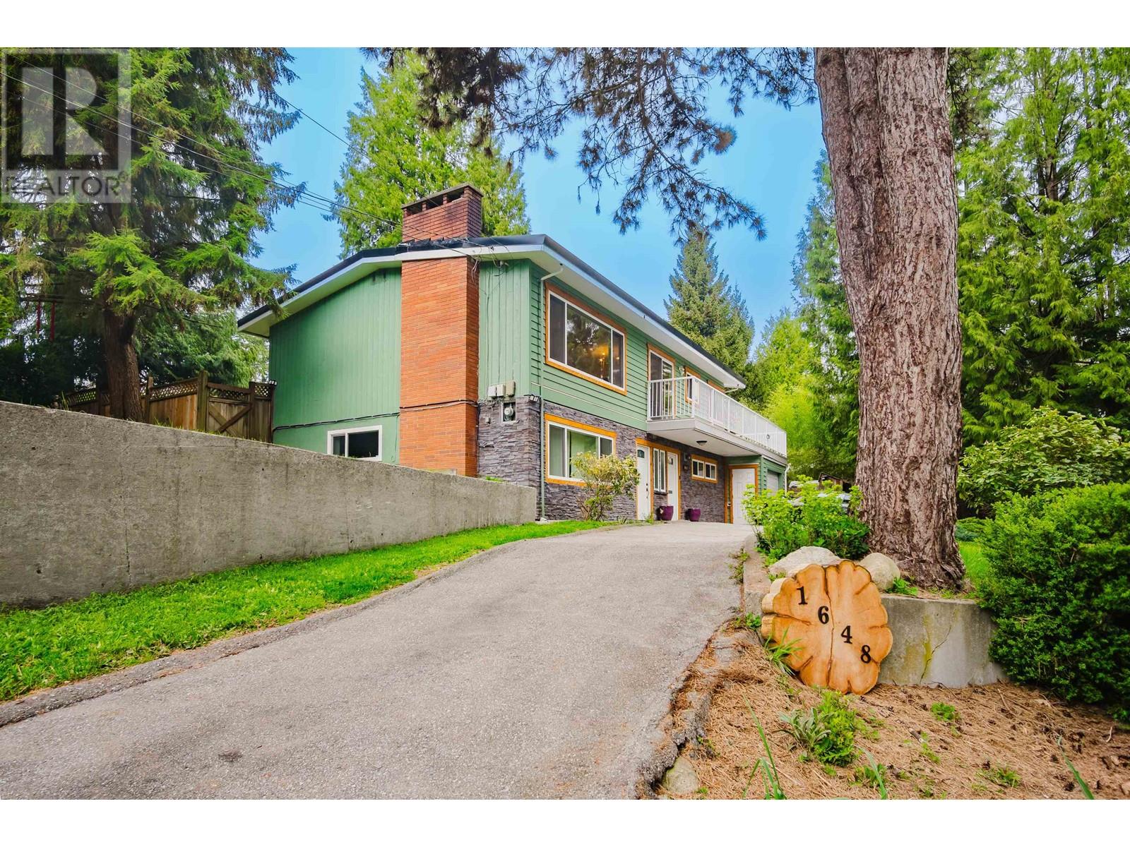 1648 Scarborough Crescent, Port Coquitlam, British Columbia  V3C 2R1 - Photo 3 - R2993082