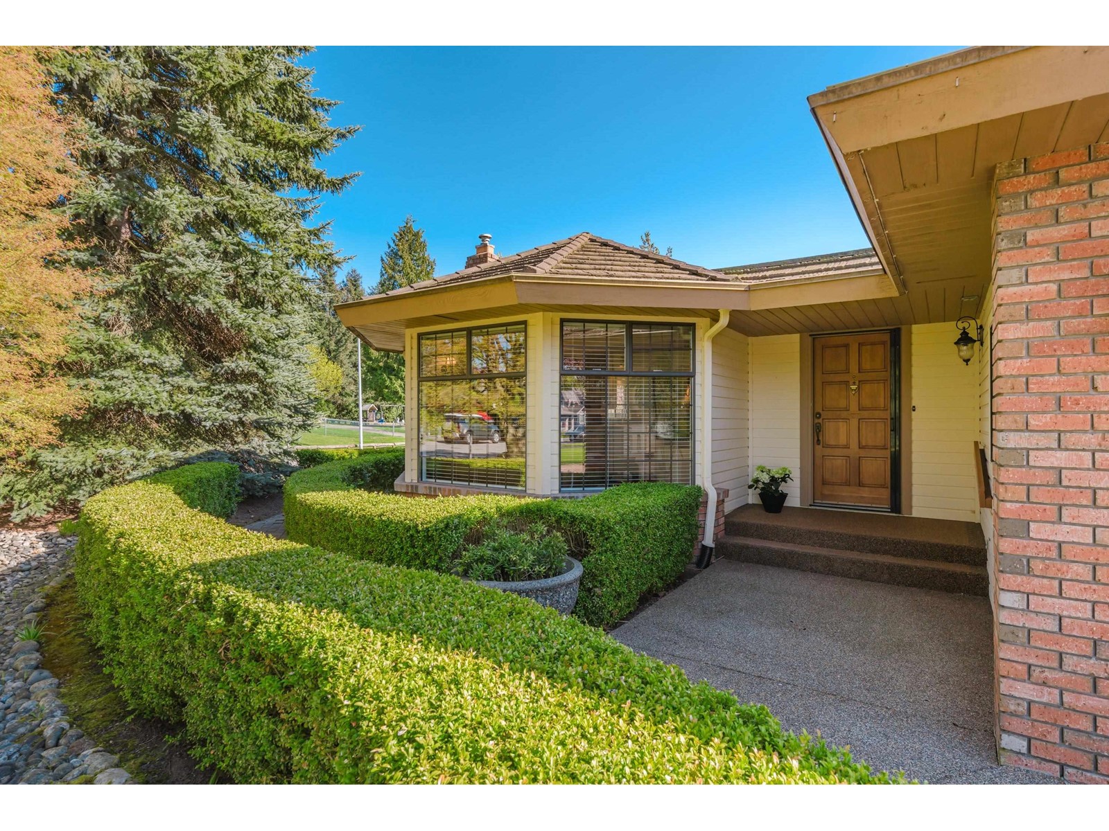 14994 20a Avenue, Surrey, British Columbia  V4A 8G1 - Photo 3 - R2990773