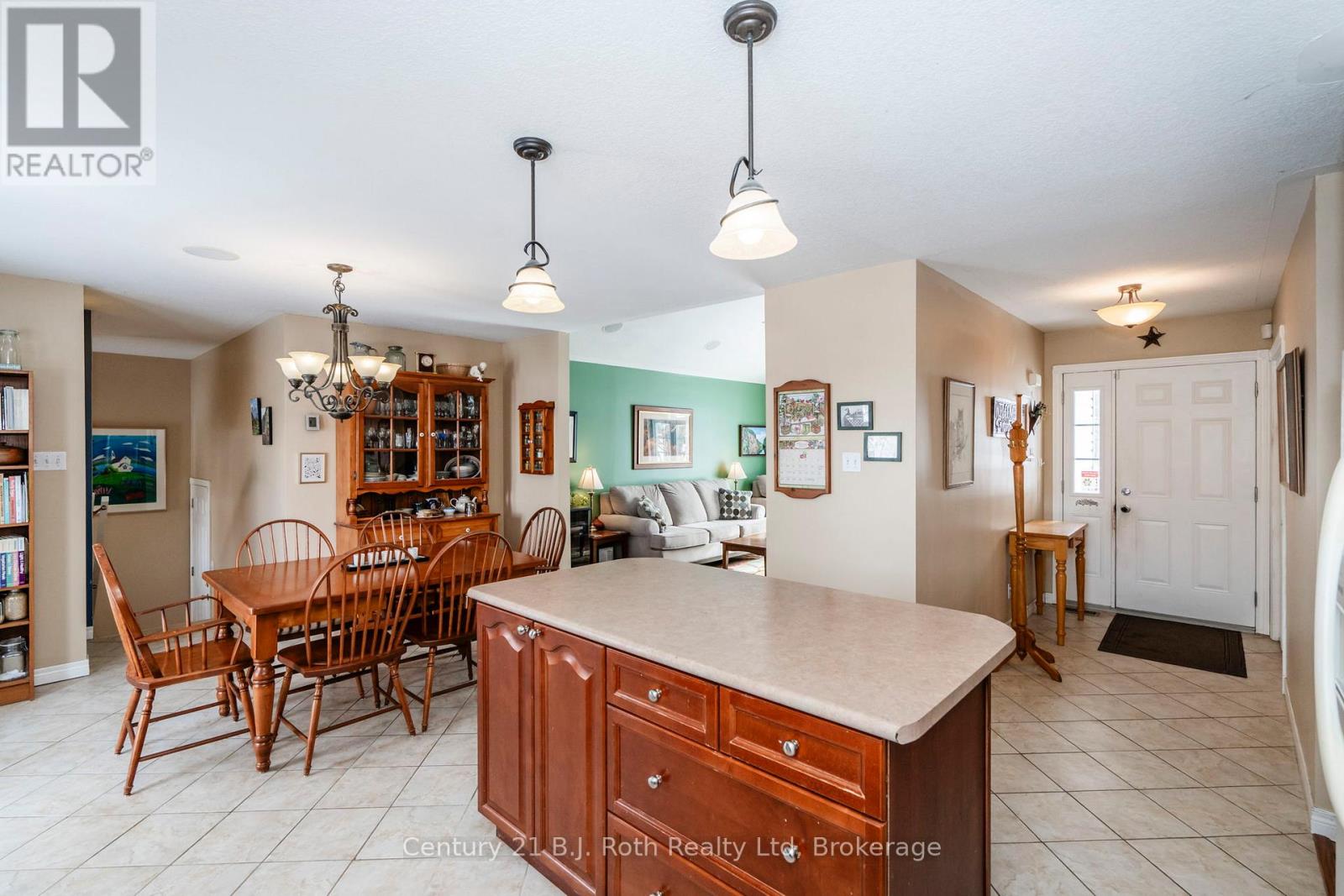 18 Bourgeois Beach Road, Tay, Ontario  L0K 2A0 - Photo 9 - S11970041