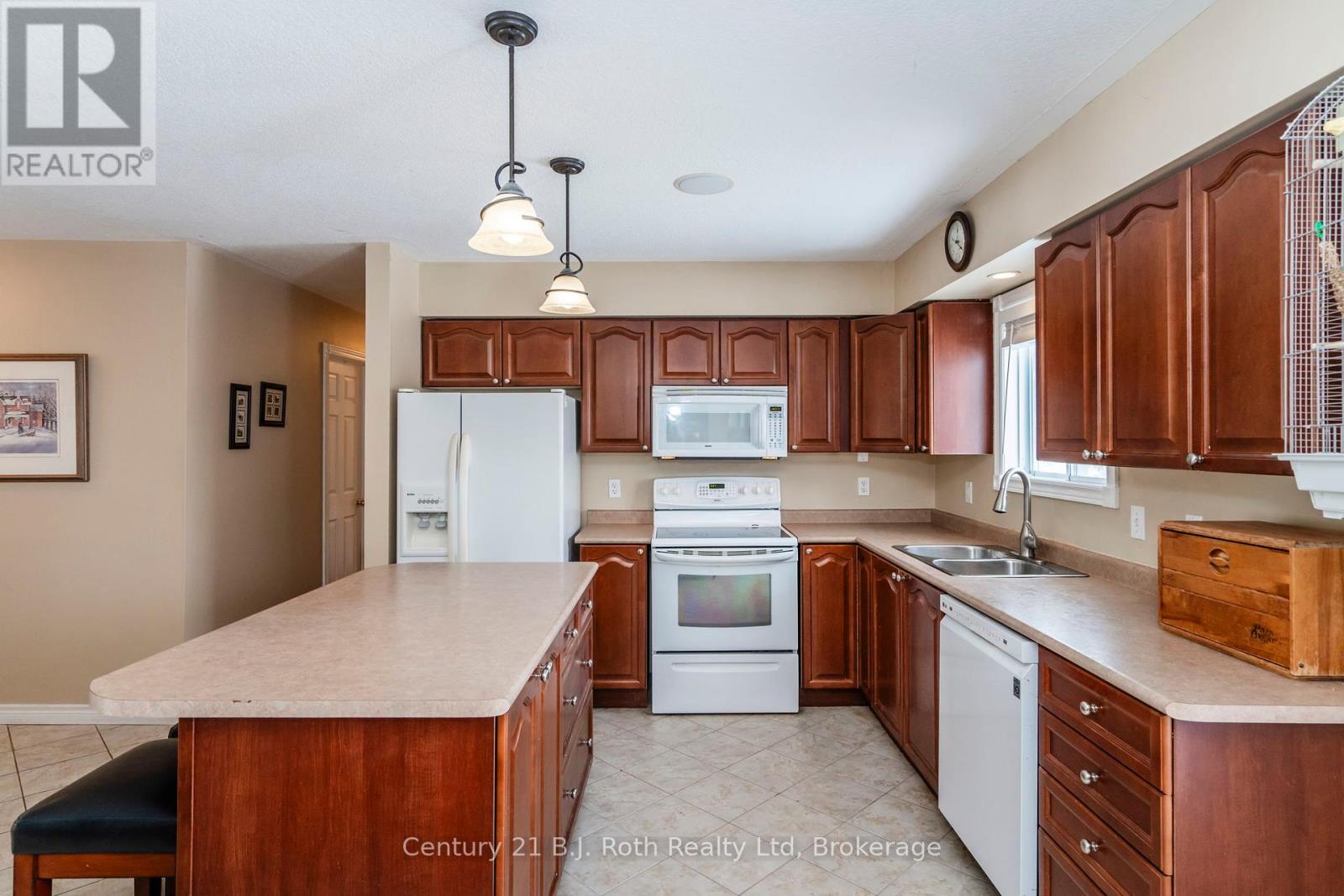 18 Bourgeois Beach Road, Tay, Ontario  L0K 2A0 - Photo 8 - S11970041
