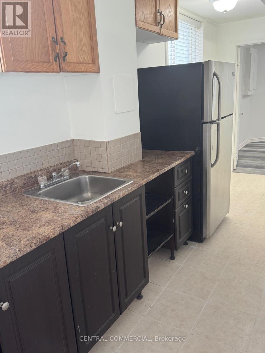 51 Drury Street, Bradford West Gwillimbury, Ontario  L3Z 1W9 - Photo 3 - N12097488