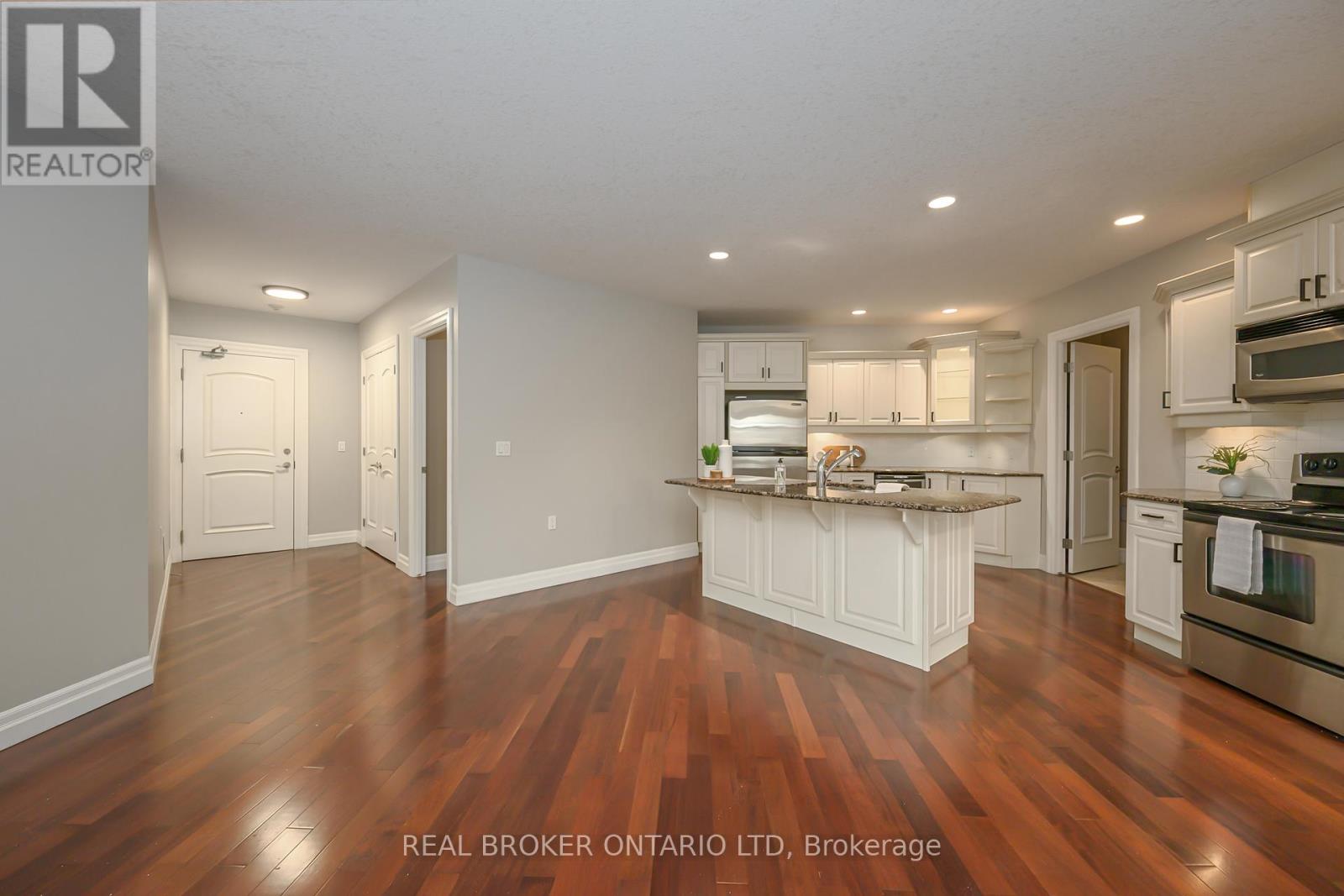 Photo 9 of 36 for 707 - 250 Pall Mall Street
