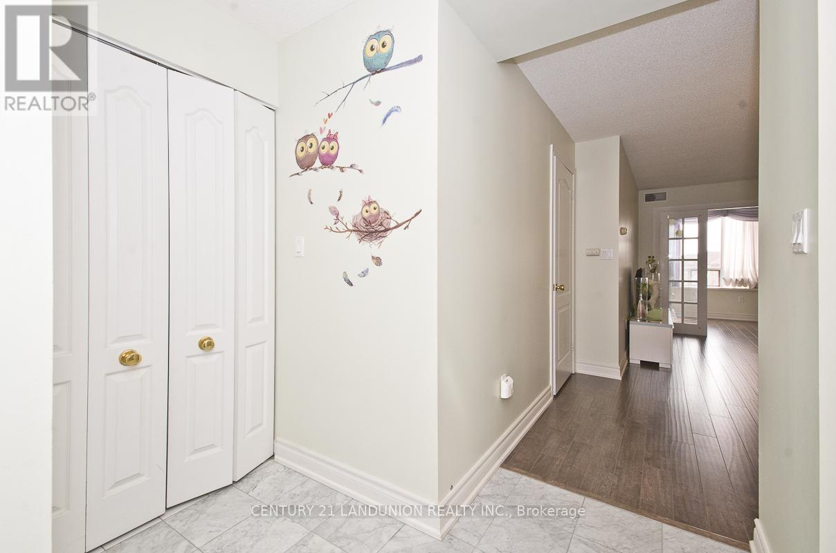 609 - 88 Grandview Way, Toronto, Ontario  M2N 6V6 - Photo 2 - C12097372
