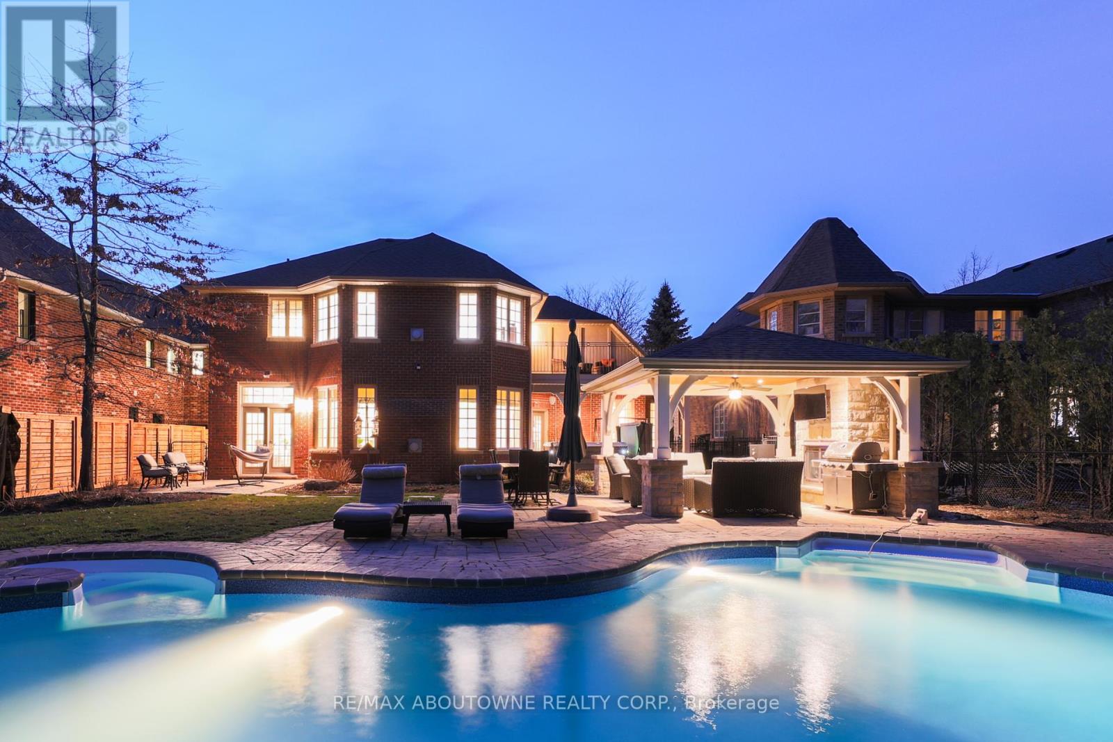 1175 Riverbank Way, Oakville, Ontario  L6H 6X4 - Photo 45 - W12097515