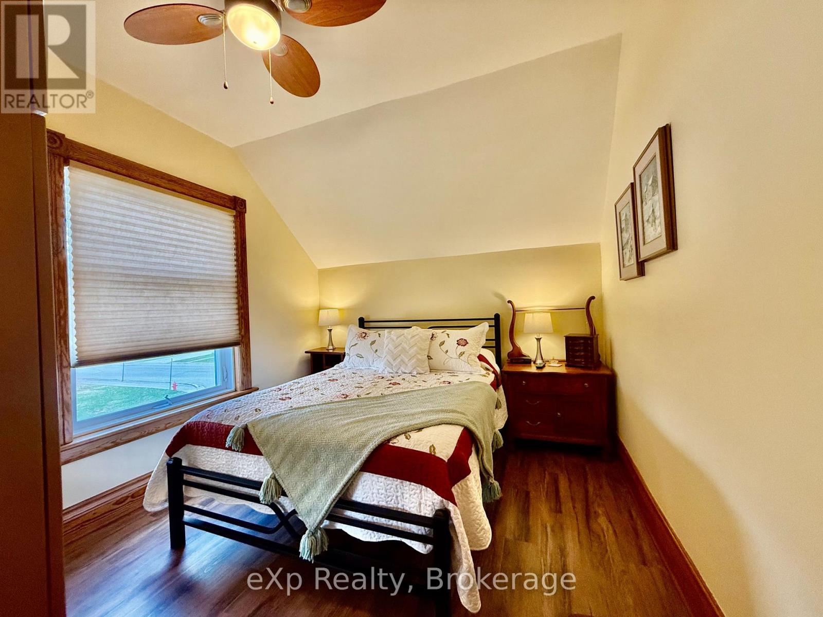 557 12th Avenue, Hanover, Ontario  N4N 2V4 - Photo 25 - X12097524