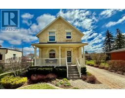 557 12TH AVENUE, Hanover, Ontario