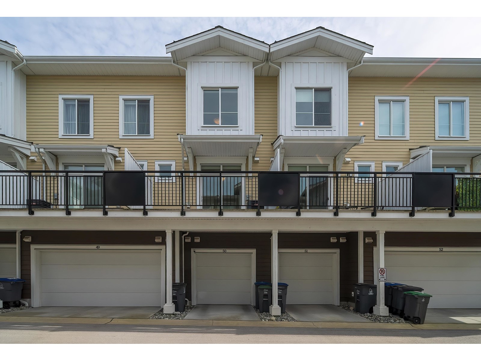 Property at 50 16561 17A AVENUE image 2