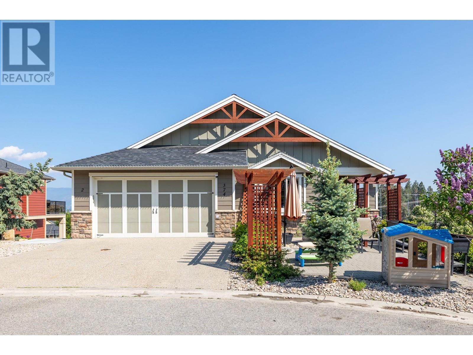 374 Trumpeter Court, Kelowna, British Columbia