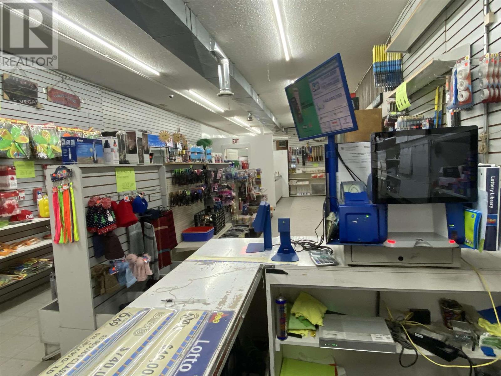 Main Floor 238 Red River Road Rd, Thunder Bay, Ontario  P7B 1A6 - Photo 5 - TB250396