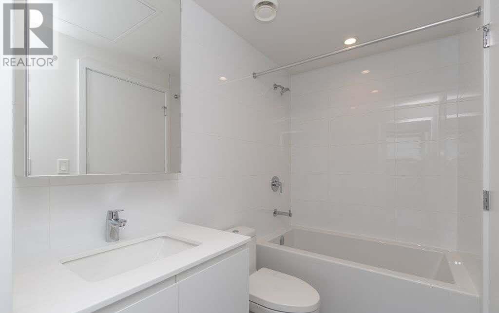2402 3833 Evergreen Place, Burnaby, British Columbia  V3J 0M2 - Photo 4 - R2992572