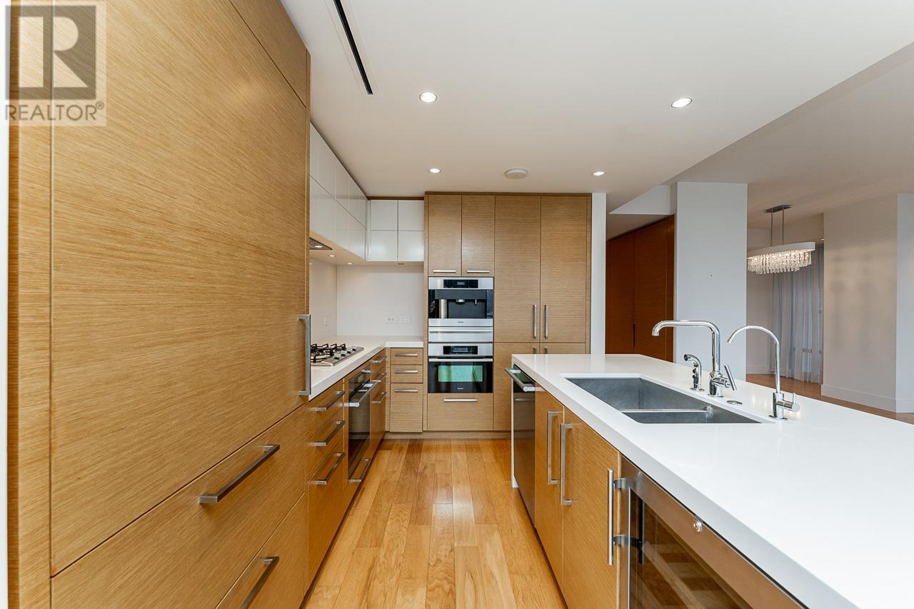 Listing Picture 14 of 40 : 2202 667 HOWE STREET, Vancouver / 溫哥華 - 魯藝地產 Yvonne Lu Group - MLS Medallion Club Member