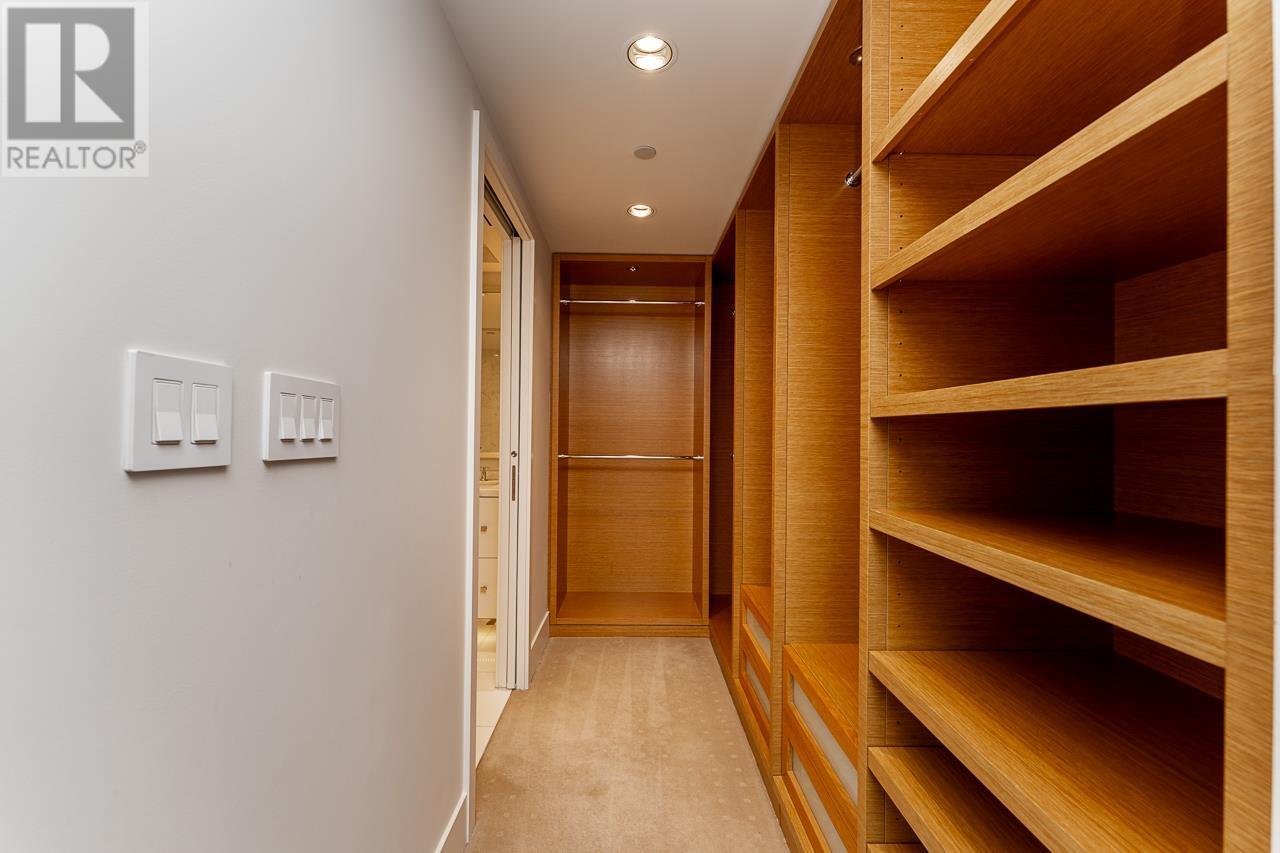 Listing Picture 22 of 40 : 2202 667 HOWE STREET, Vancouver / 溫哥華 - 魯藝地產 Yvonne Lu Group - MLS Medallion Club Member