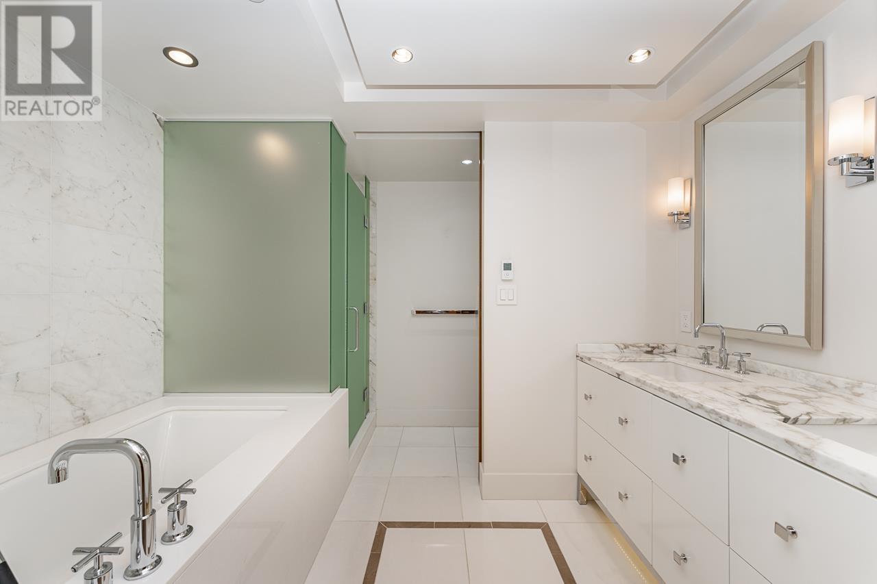 Listing Picture 23 of 40 : 2202 667 HOWE STREET, Vancouver / 溫哥華 - 魯藝地產 Yvonne Lu Group - MLS Medallion Club Member