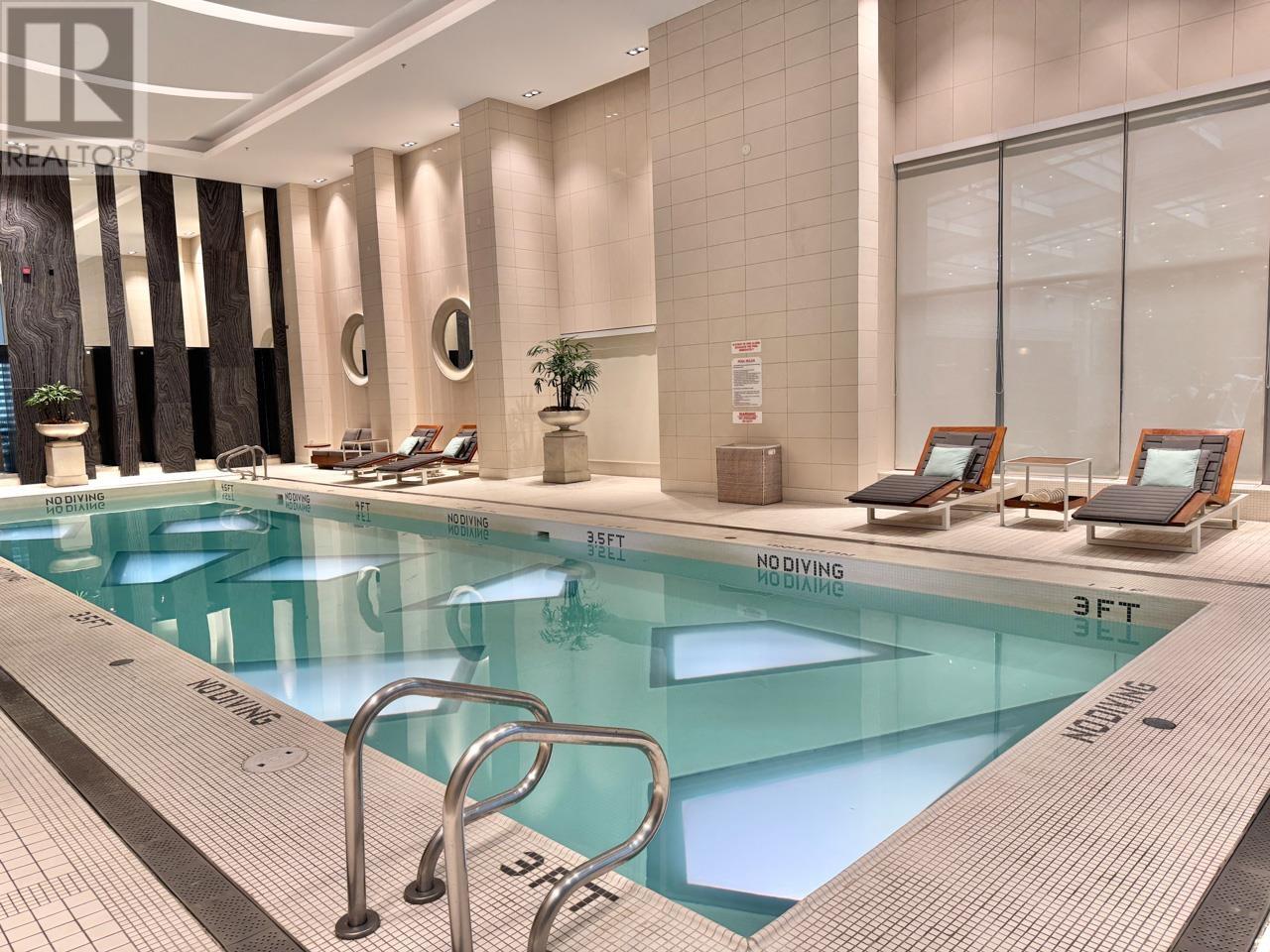 Listing Picture 33 of 40 : 2202 667 HOWE STREET, Vancouver / 溫哥華 - 魯藝地產 Yvonne Lu Group - MLS Medallion Club Member