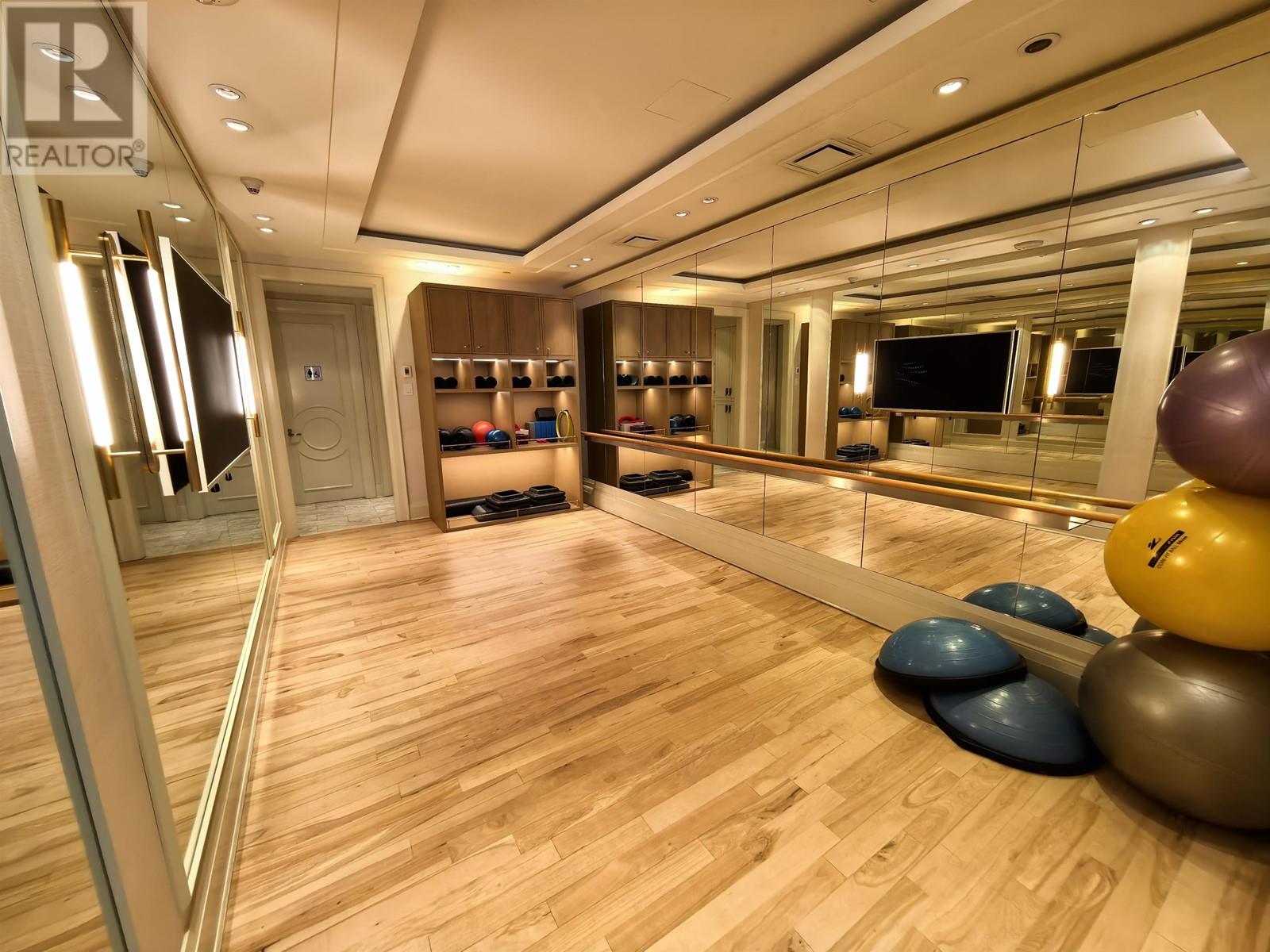 Listing Picture 36 of 40 : 2202 667 HOWE STREET, Vancouver / 溫哥華 - 魯藝地產 Yvonne Lu Group - MLS Medallion Club Member