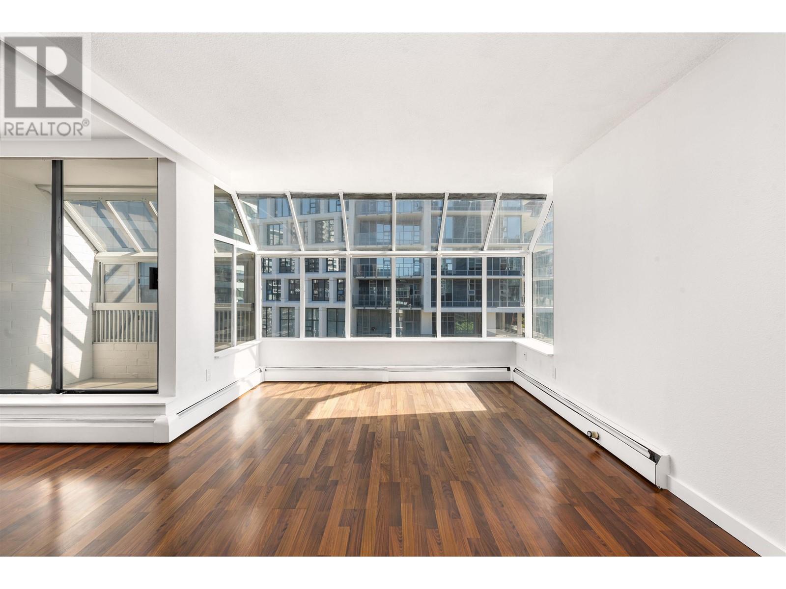 901 950 Drake Street, Vancouver, British Columbia  V6Z 2B9 - Photo 1 - R2993138