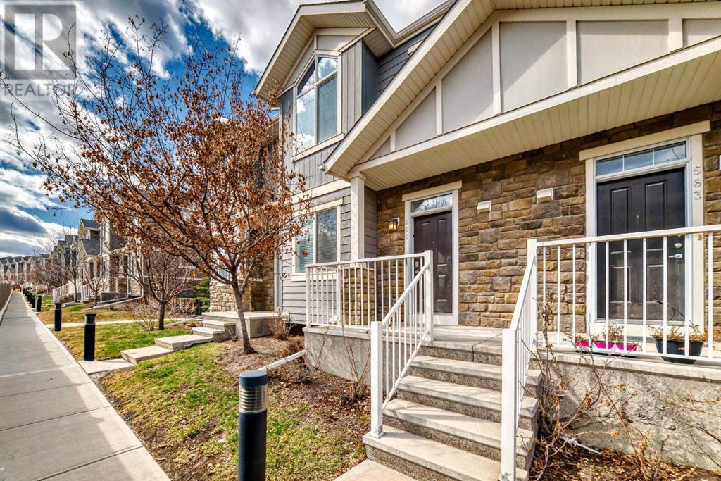 Property at 565 Evanston Manor NW image 2