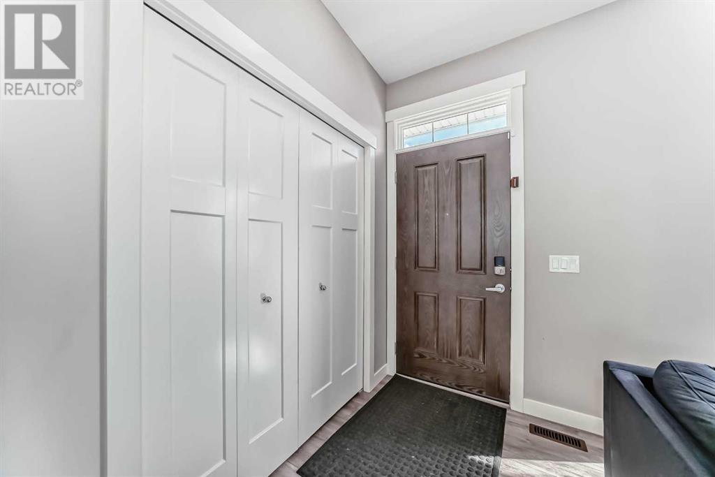 Property at 565 Evanston Manor NW image 4