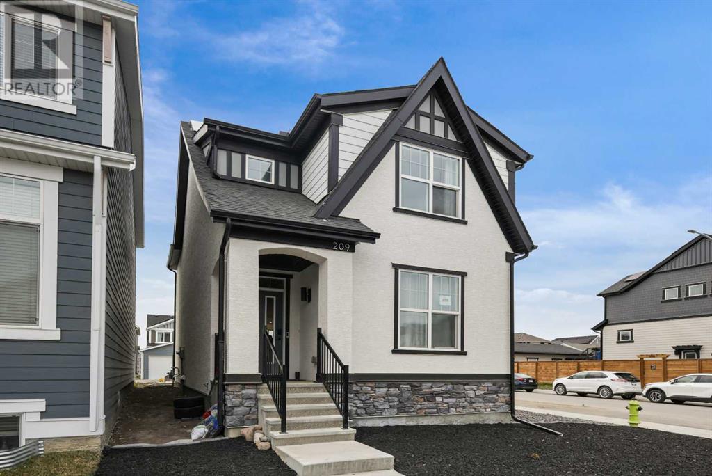 Property at 209 Magnolia Way SE image 3