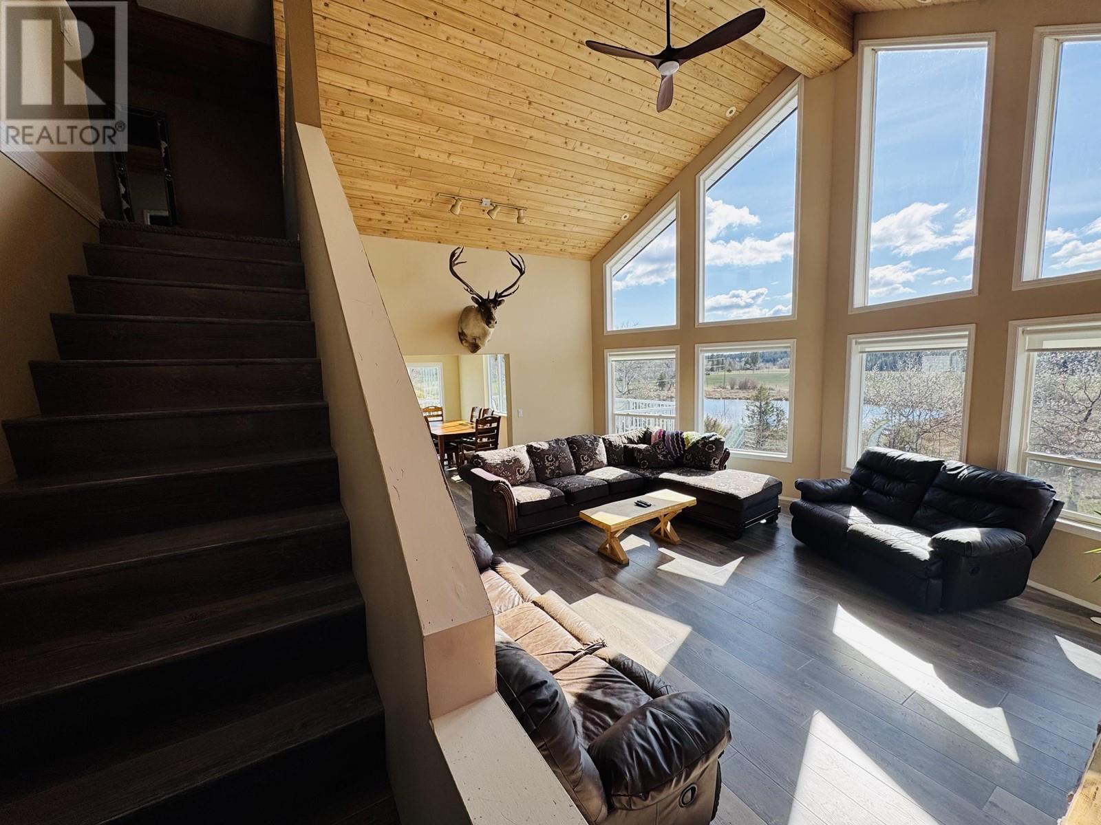 977 Isnardy Road, Williams Lake, British Columbia  V2G 4W9 - Photo 11 - R2992864