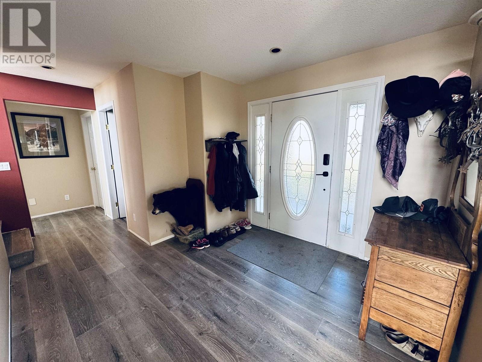 977 Isnardy Road, Williams Lake, British Columbia  V2G 4W9 - Photo 6 - R2992864