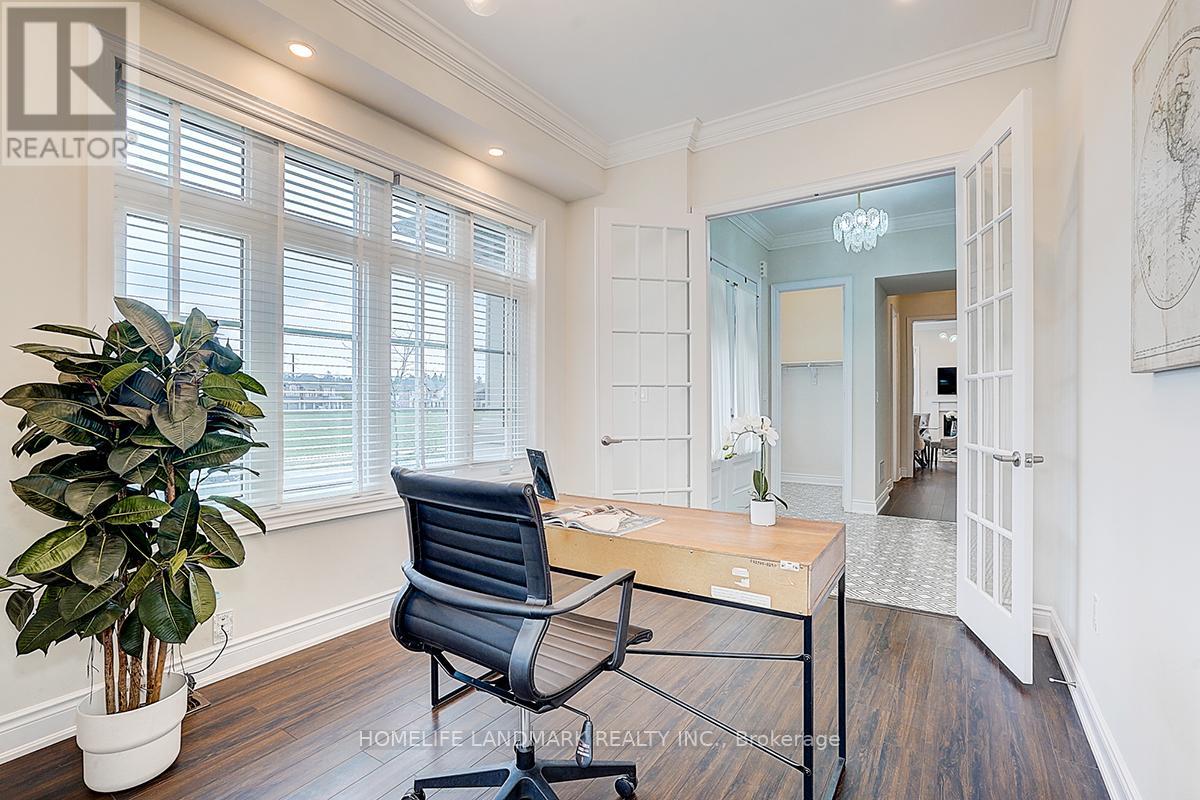 1301 Felicity Gardens, Oakville, Ontario  L6M 5L6 - Photo 5 - W12097550
