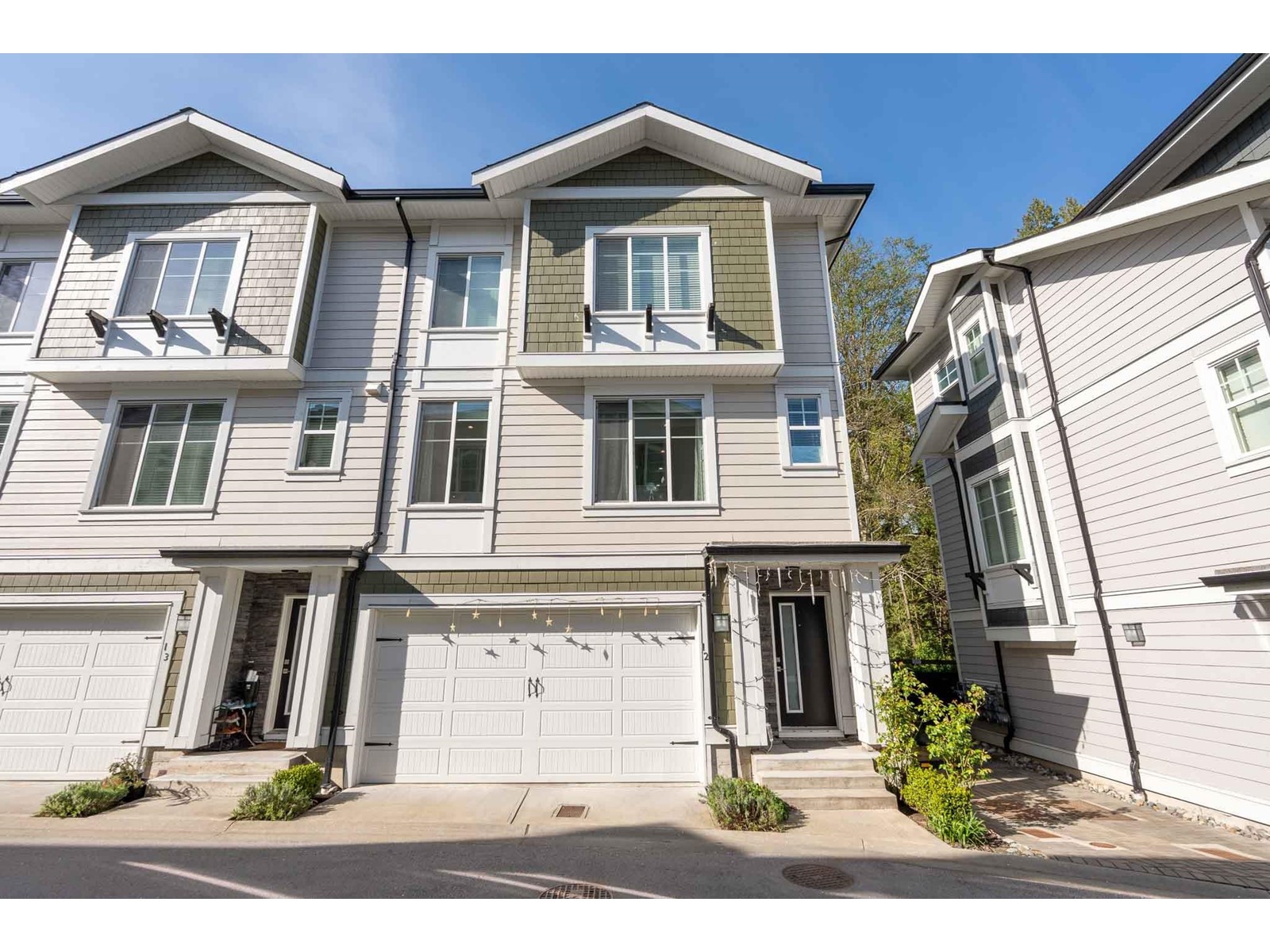 12 14499 64 AVENUE, Surrey, British Columbia