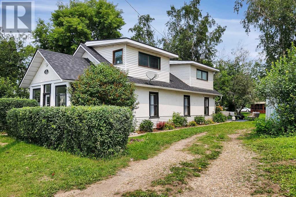 Property at 5037 48 Street image 2