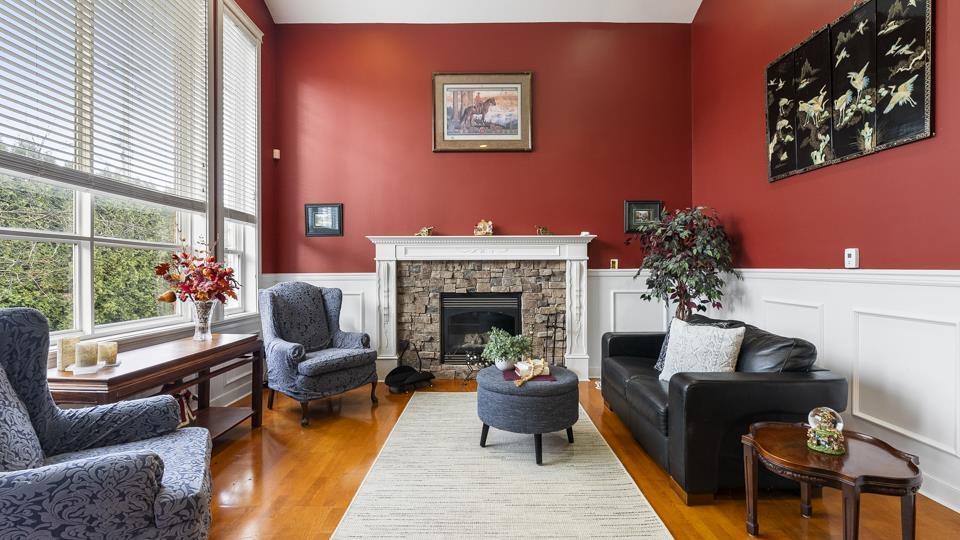 Property at 7756 144 STREET image 2