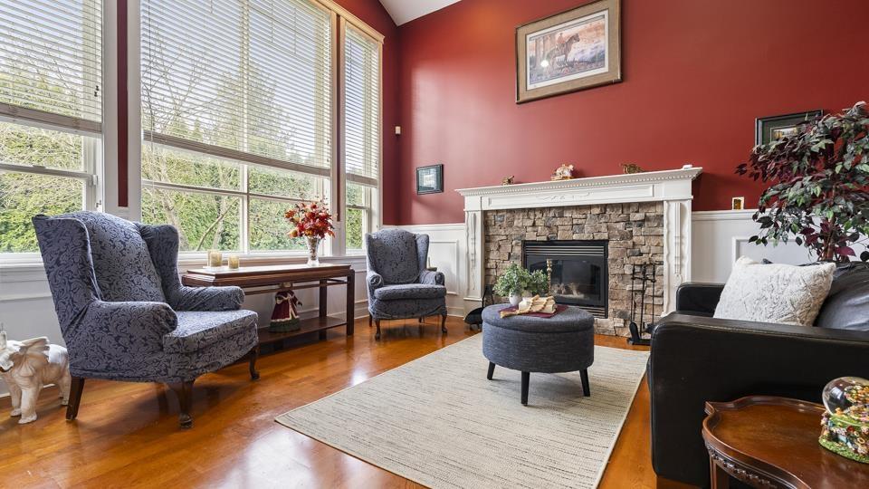 Property at 7756 144 STREET image 3
