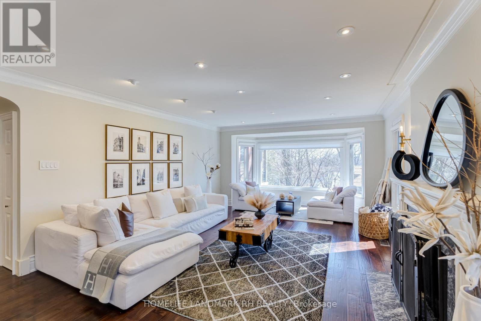 1 Ridgewood Road, Toronto (Forest Hill South), Ontario  M5P 1T4 - Photo 5 - C12097613