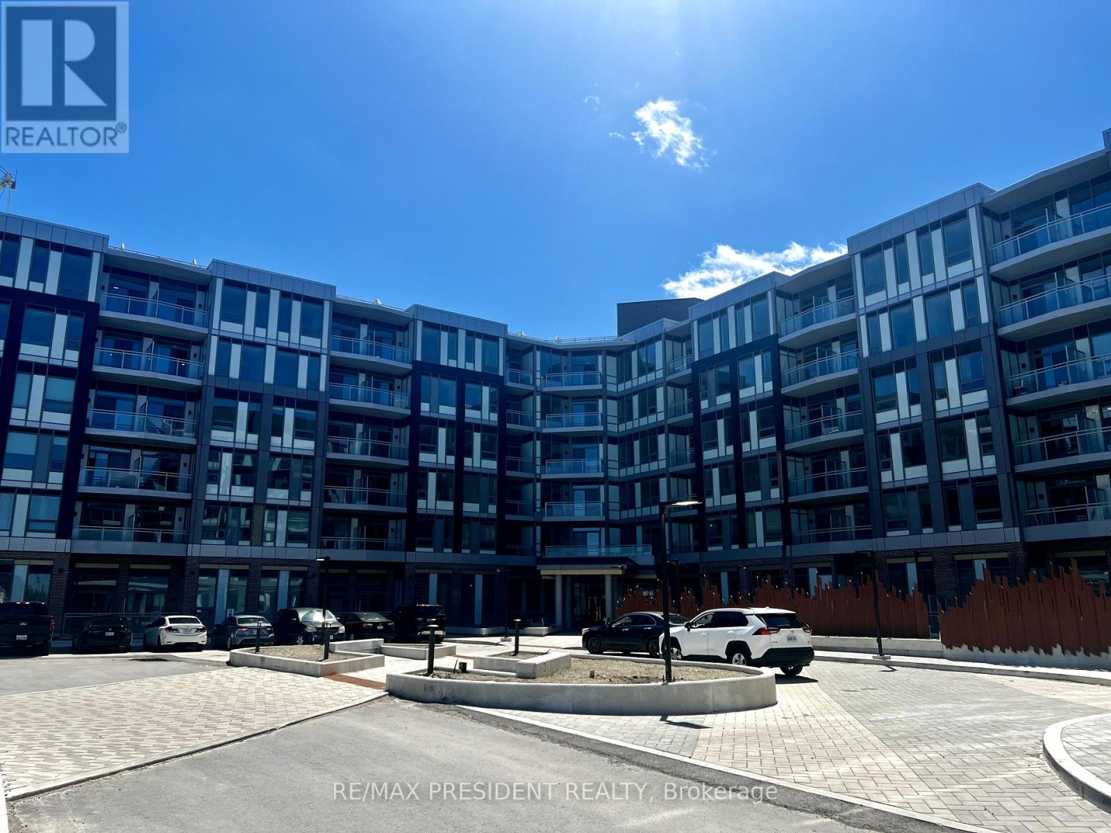 503 - 2501 Saw Whet Boulevard, Oakville, Ontario  L6M 5N2 - Photo 1 - W12097591